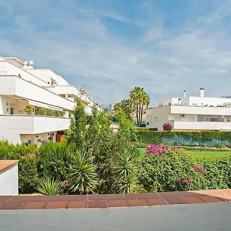 Beautiful And Quiet Family Townhouse In Great Location Casa de Férias *